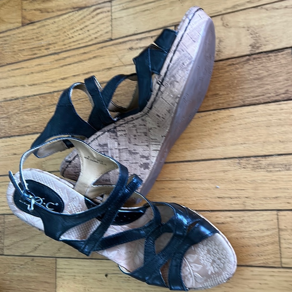 b.o.c. Born Strappy black leather espadrille. Super comfortable. Worn 1x